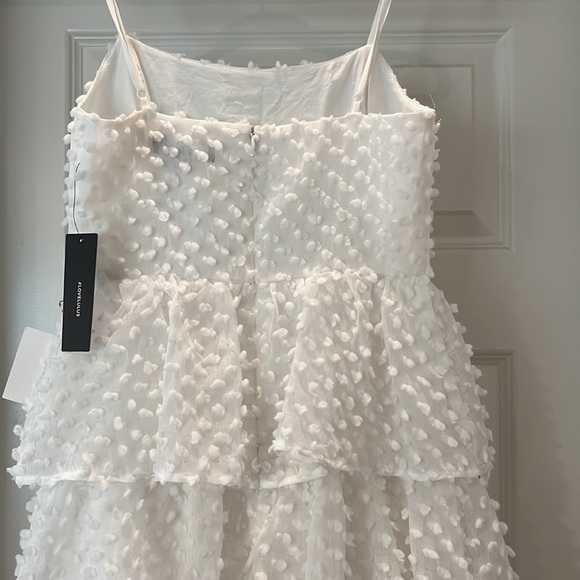 Lulus tiered pom pom midi dress, White, Size S - Picture 5 of 8
